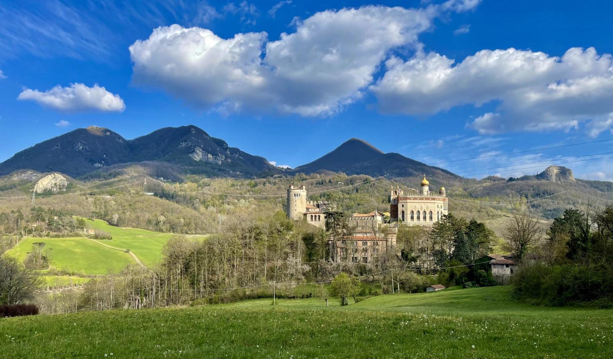 Mazzetti Country House-Vita In Campagna Con Giardino Vimignano-Chiesa Exterior foto
